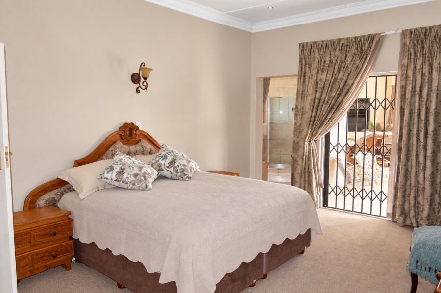 3 Bedroom Property for Sale in Roosheuwel North West